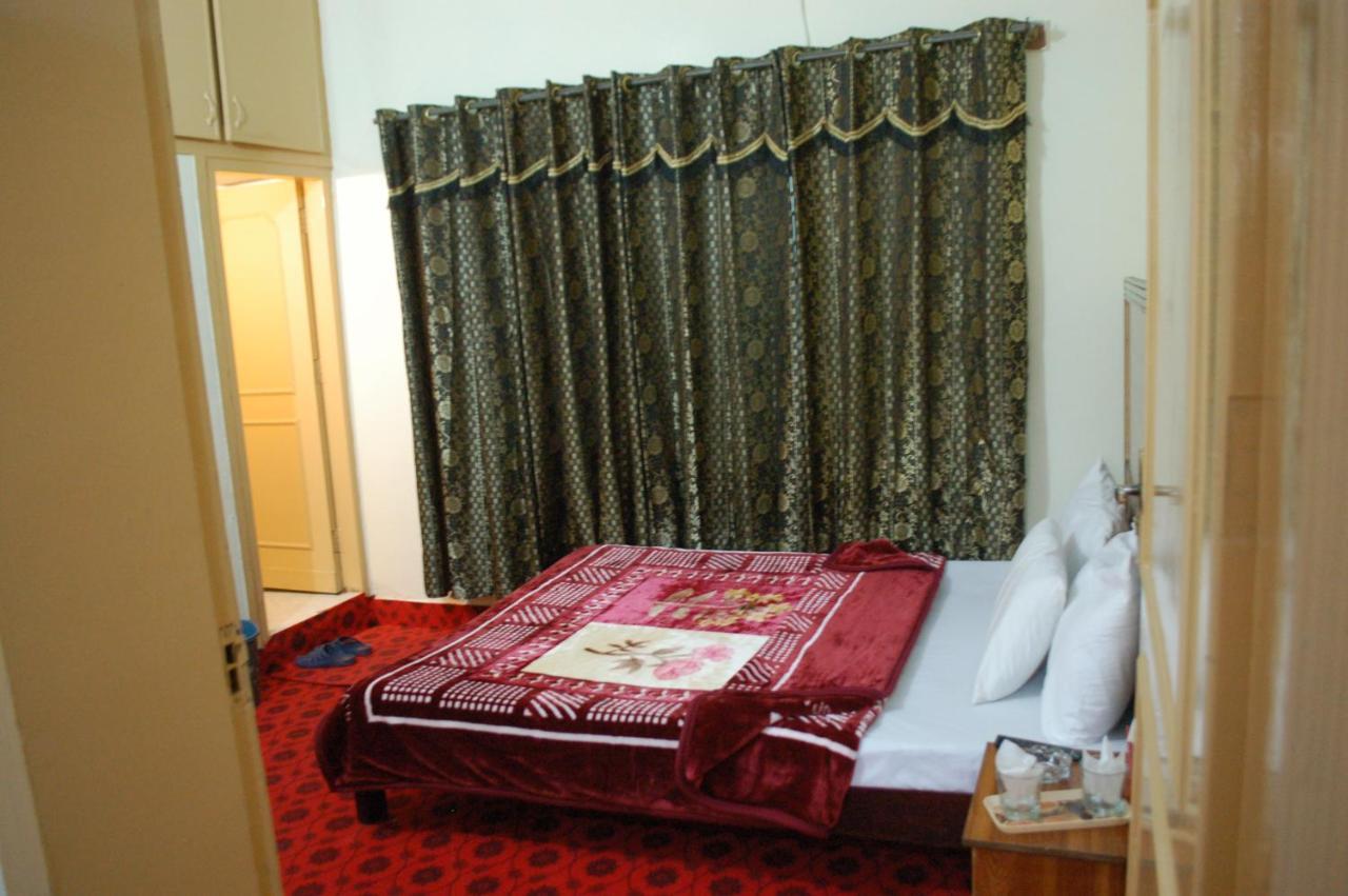 Khyber Inn Islamabad Eksteriør billede