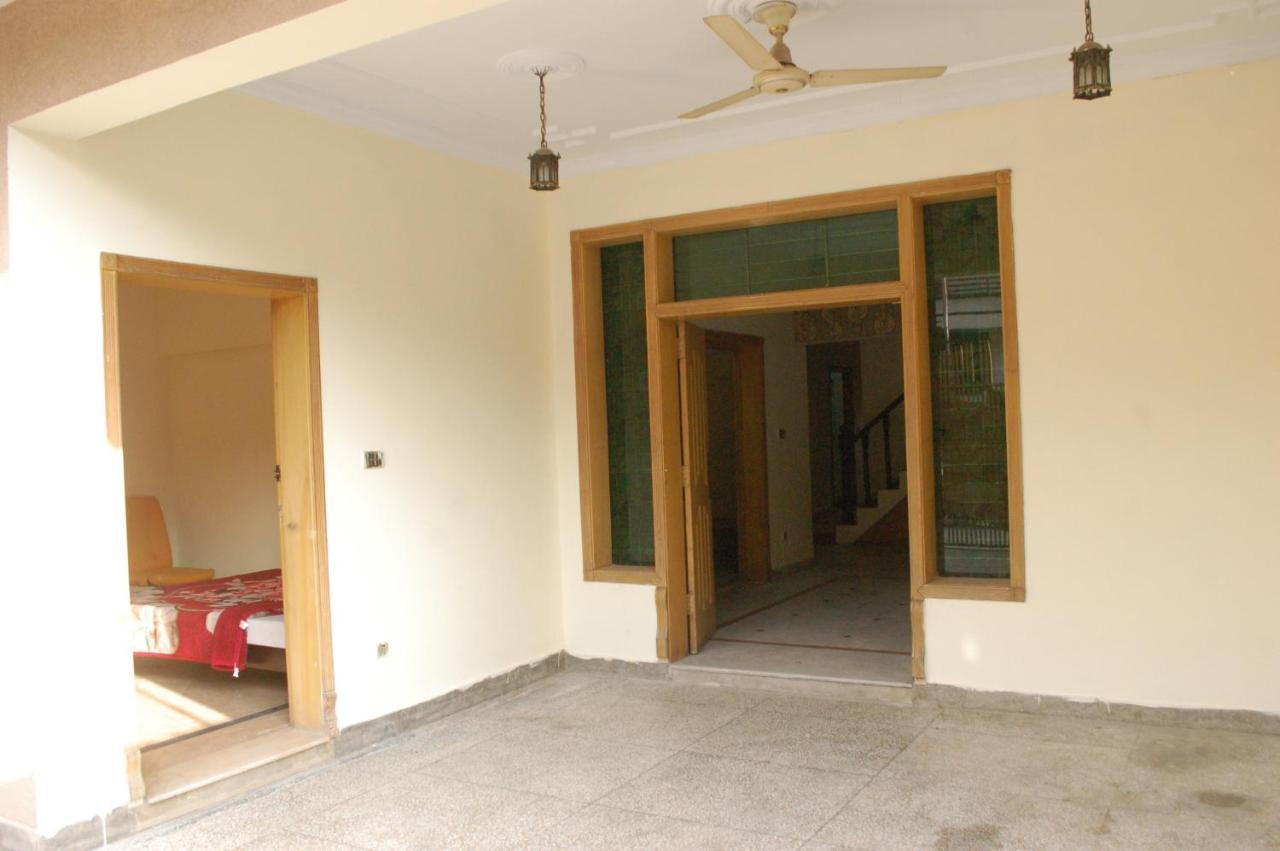 Khyber Inn Islamabad Eksteriør billede
