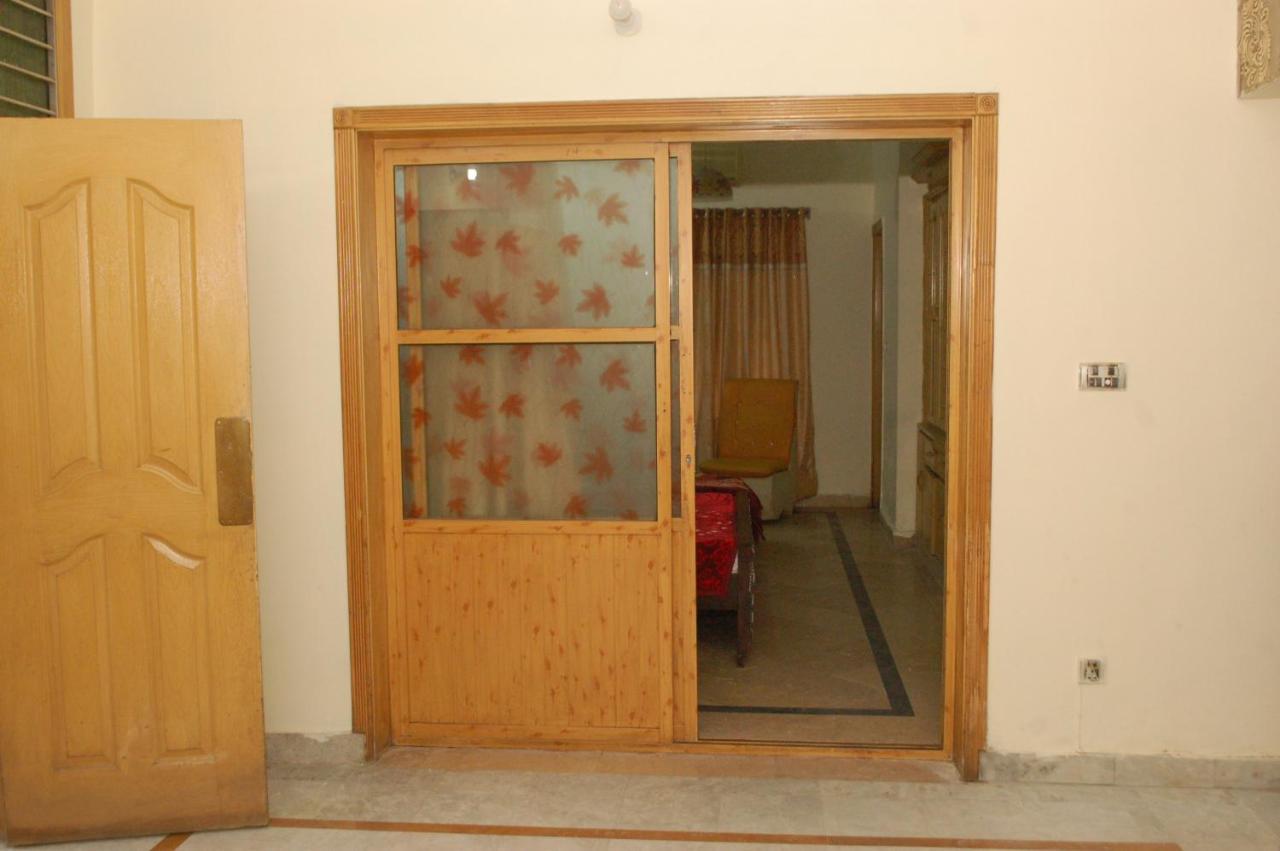 Khyber Inn Islamabad Eksteriør billede