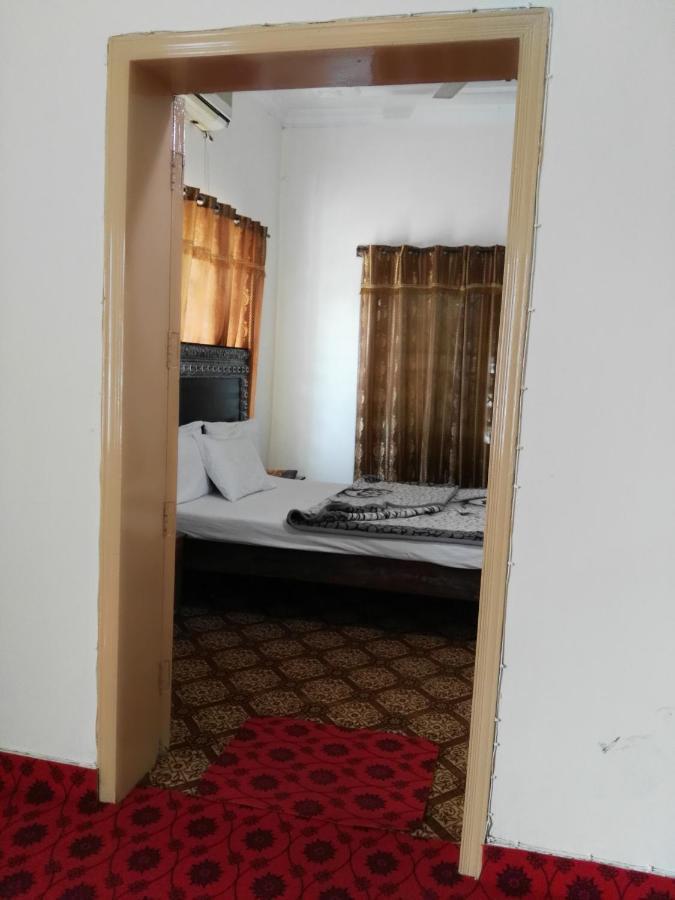 Khyber Inn Islamabad Eksteriør billede